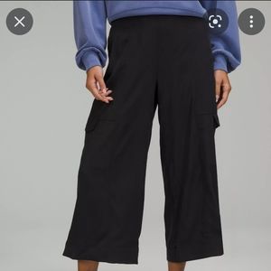 Lululemon Metropolis Maven Cropped Wide Leg Pants Size 4